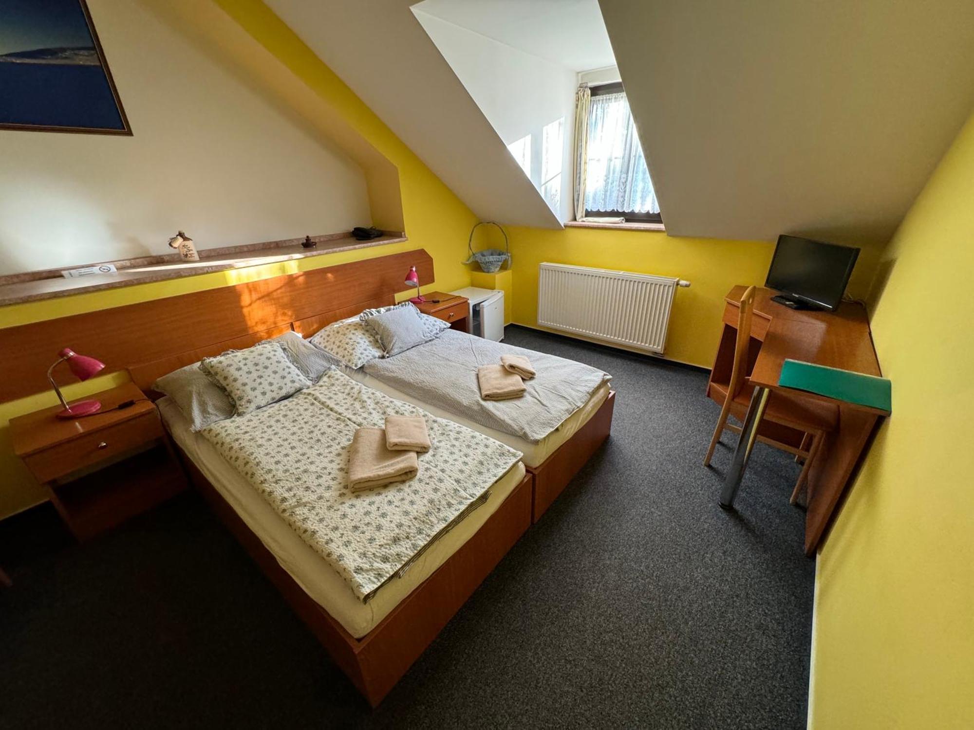 Pension U Svateho Jana Градец-Кралове Экстерьер фото